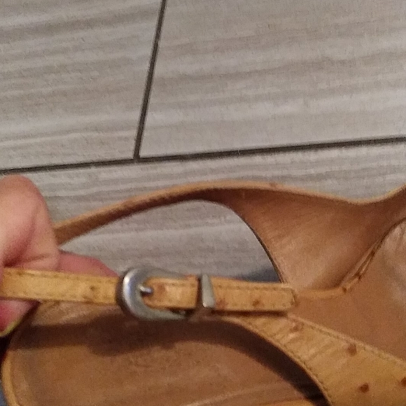 Women's Golden Tan Leather Osterich Sling Heel - Picture 5 of 5